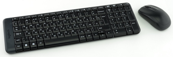 Logitech MK220 012